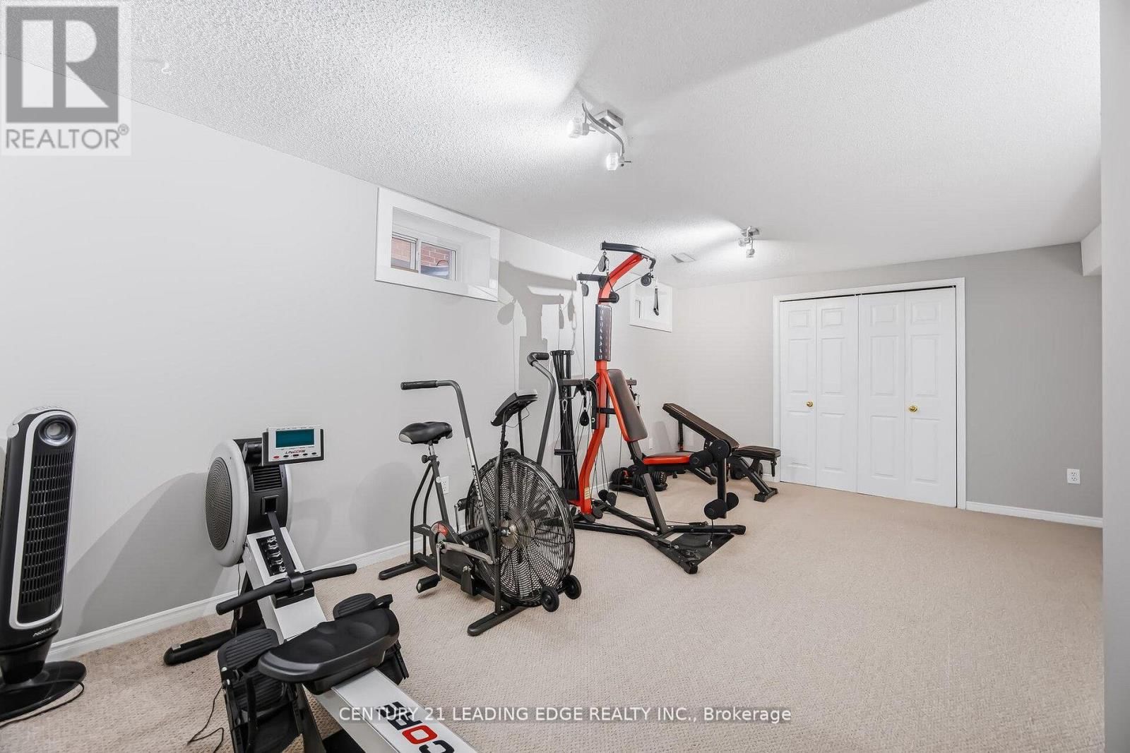 923 REDBIRD CRESCENT Image 35