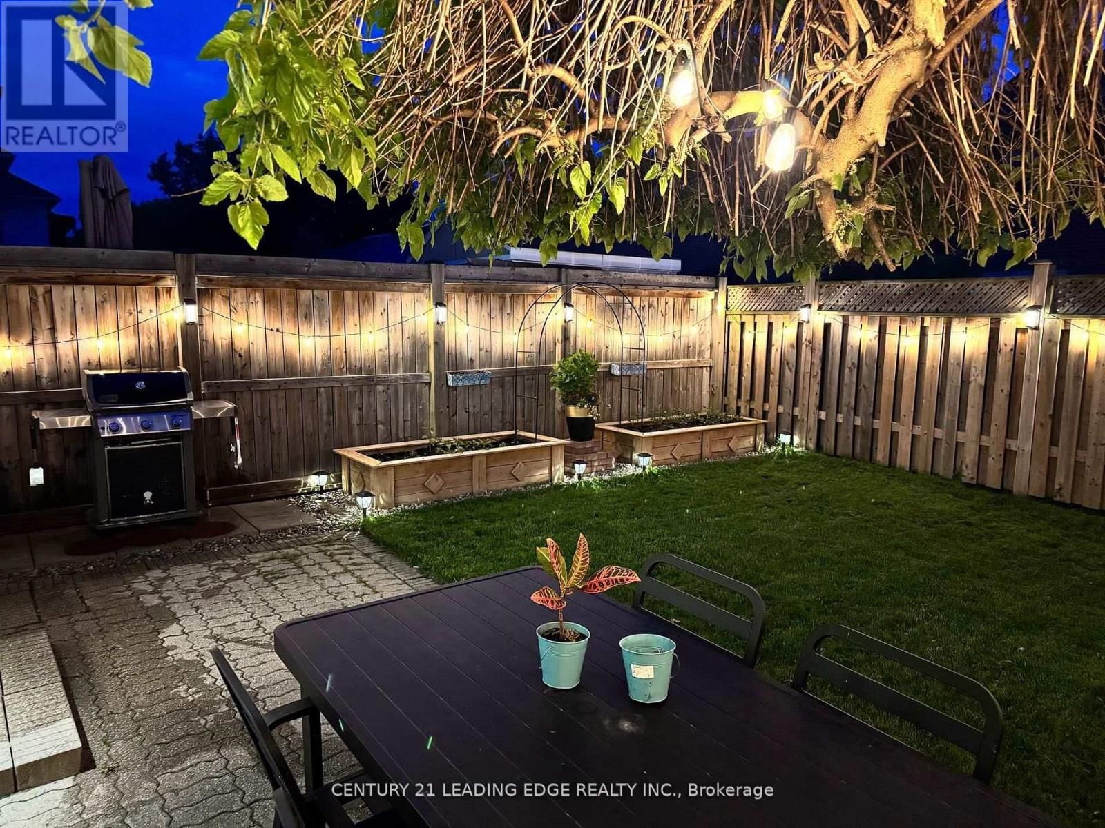 923 REDBIRD CRESCENT Image 39