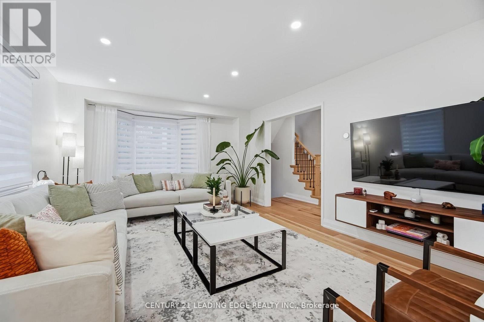 923 REDBIRD CRESCENT Image 6