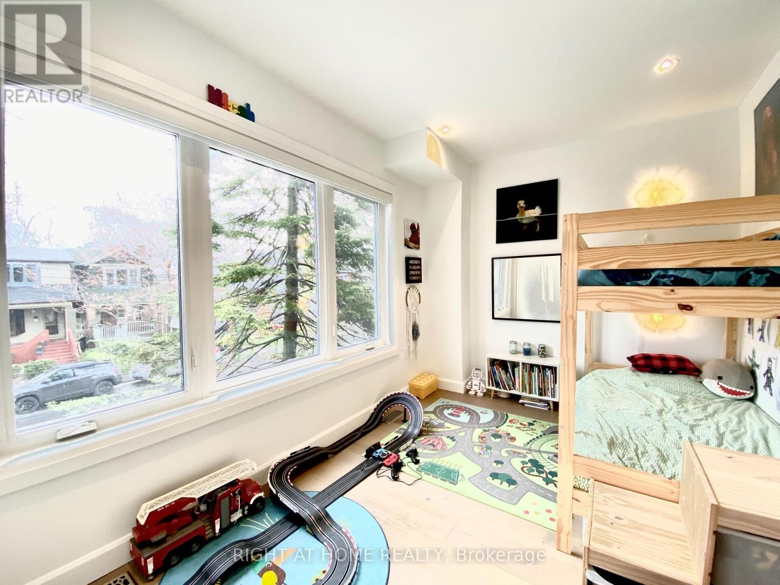 16 WOODLEE ROAD Image 10