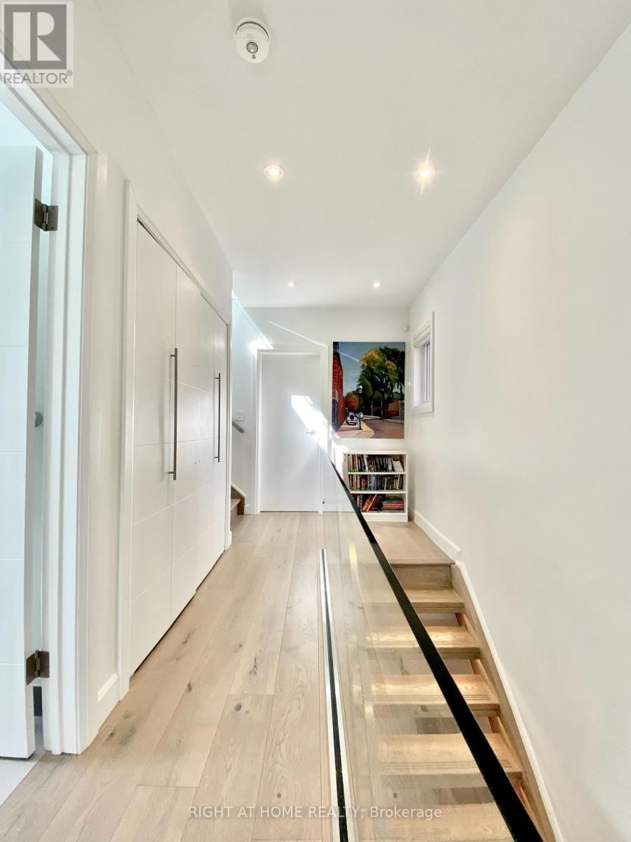 16 WOODLEE ROAD Image 12