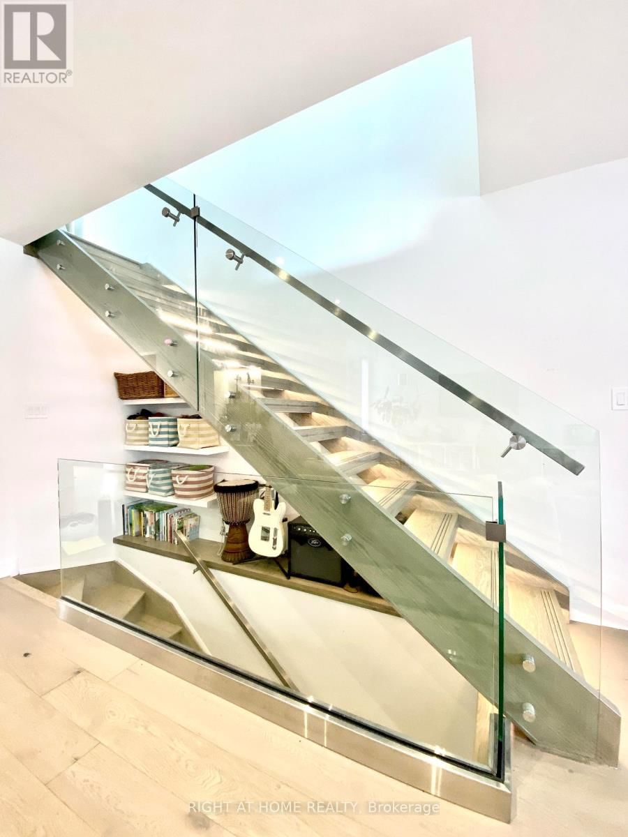 16 WOODLEE ROAD Image 7