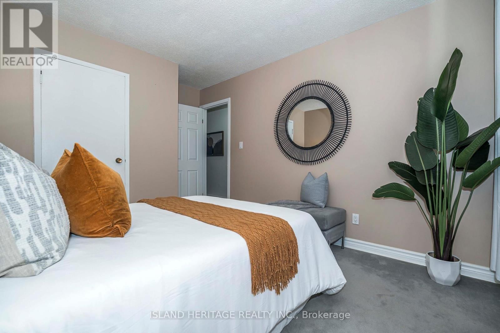 3 - 730 CEDAR STREET Image 15