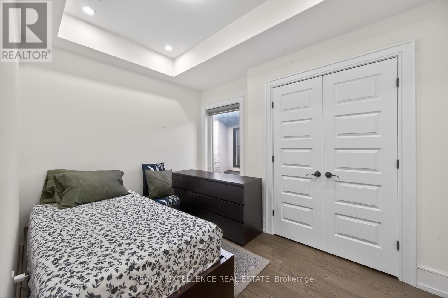 442 PHARMACY AVENUE SOUTH Image 31