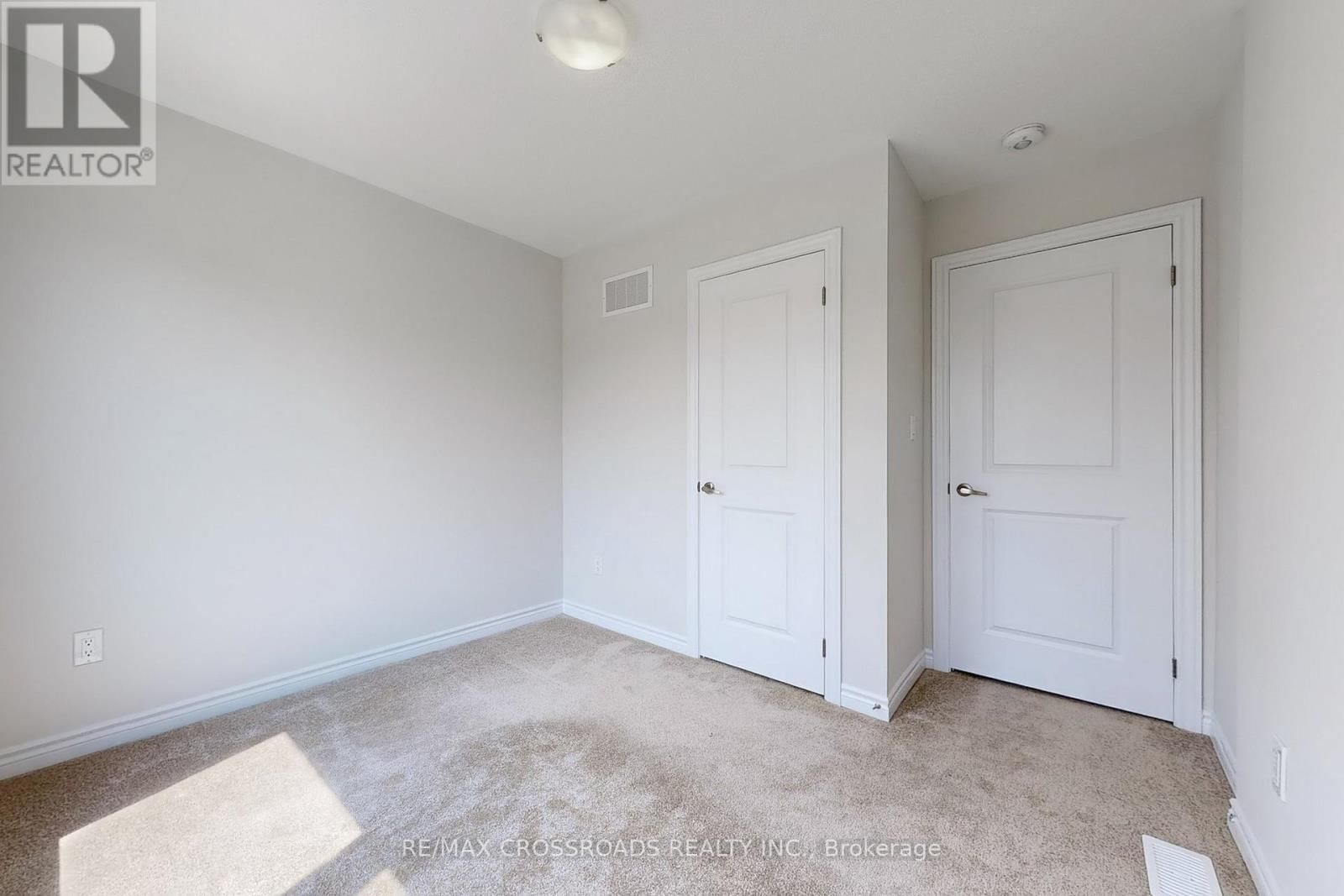 384 OKANAGAN PATH Image 24