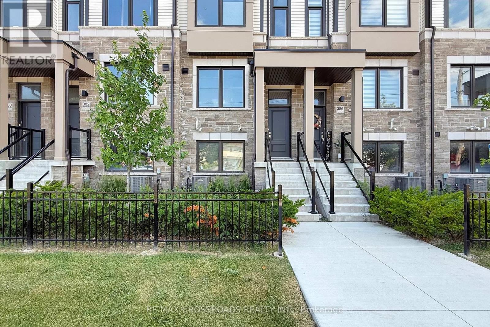 384 OKANAGAN PATH Image 40