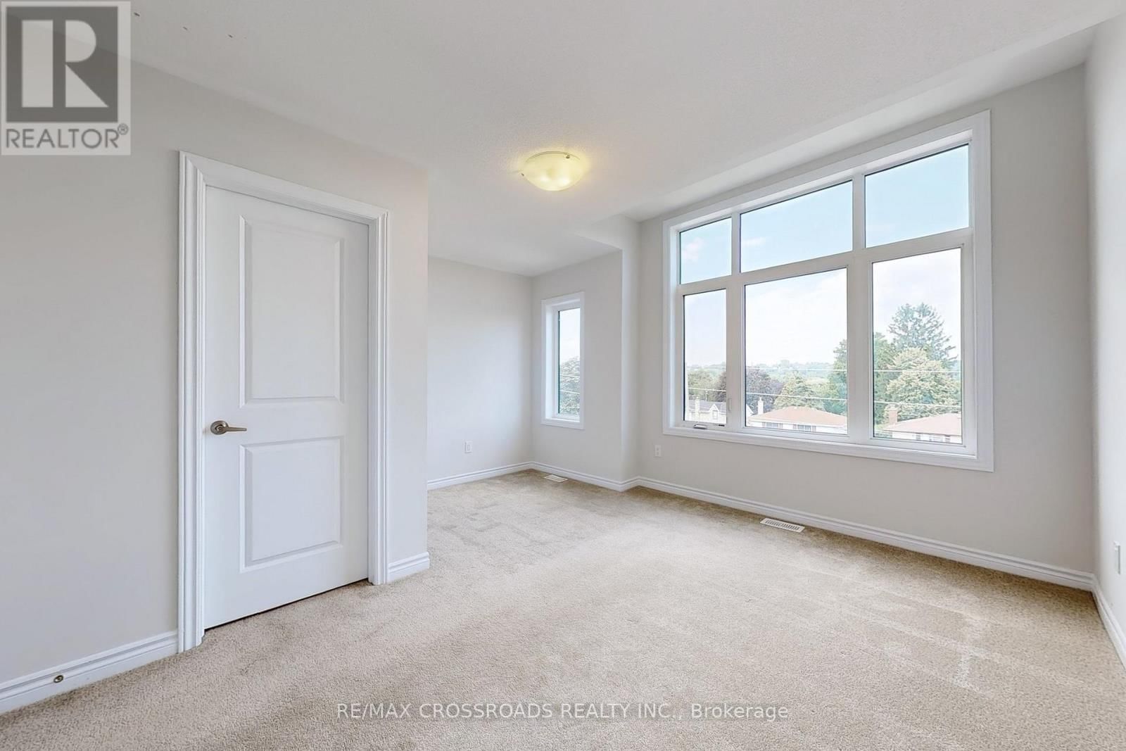 384 OKANAGAN PATH Image 5