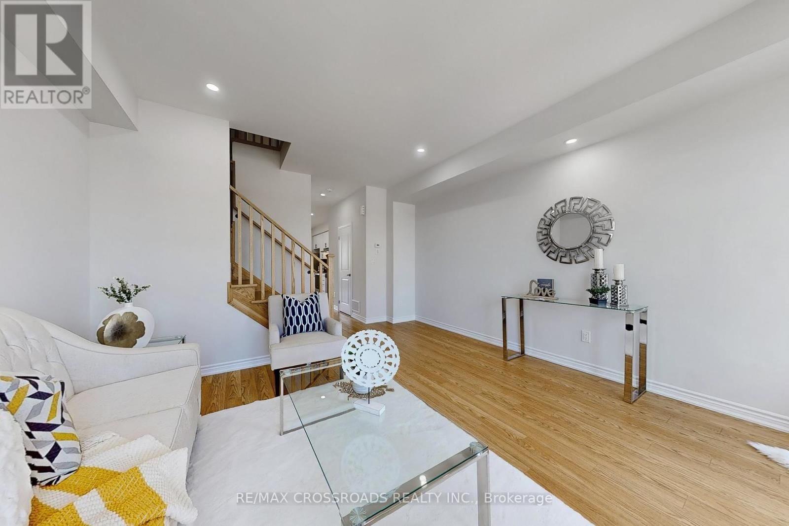 384 OKANAGAN PATH Image 9