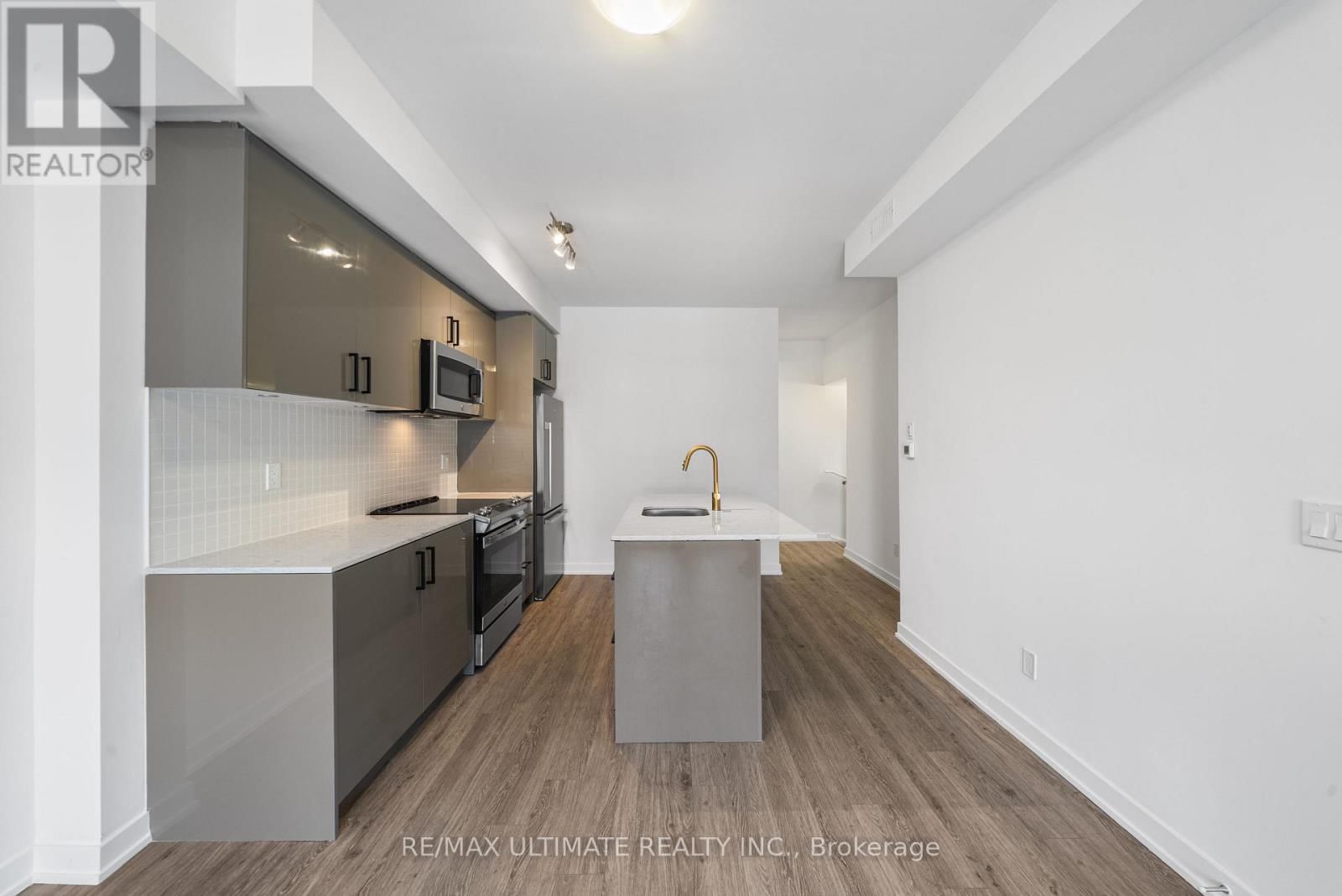 34 - 35 BIRCHCLIFF AVENUE Image 4