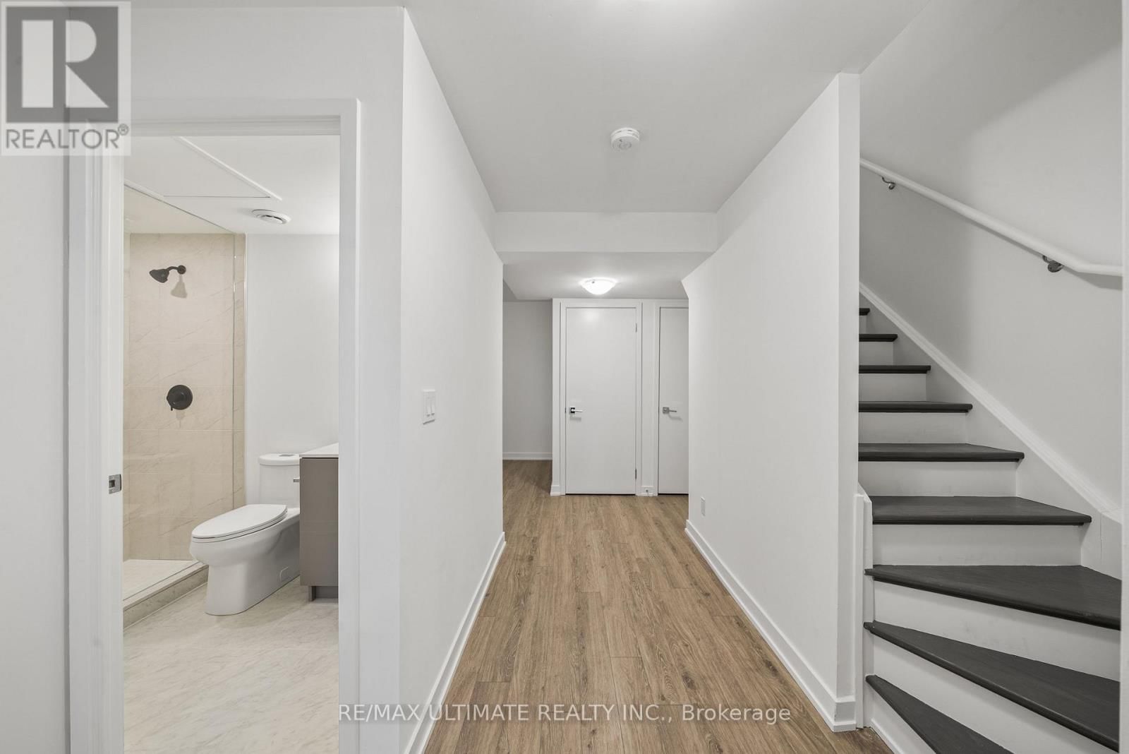 34 - 35 BIRCHCLIFF AVENUE Image 7