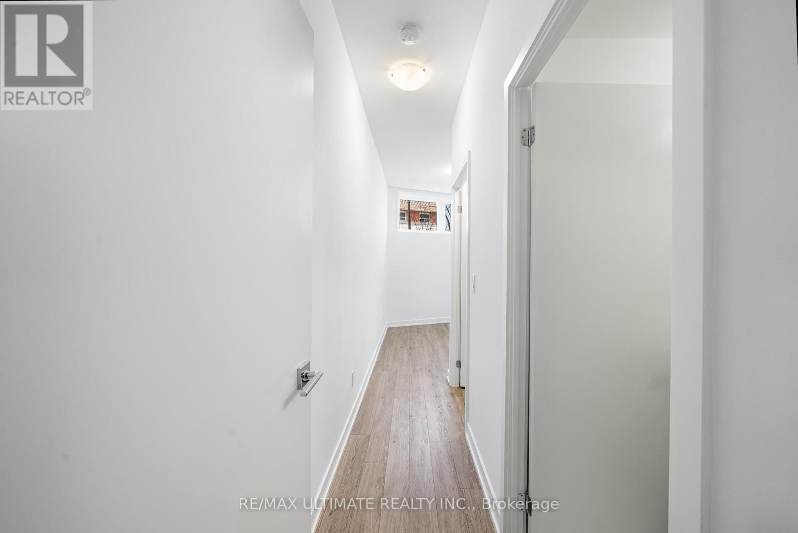 34 - 35 BIRCHCLIFF AVENUE Image 8