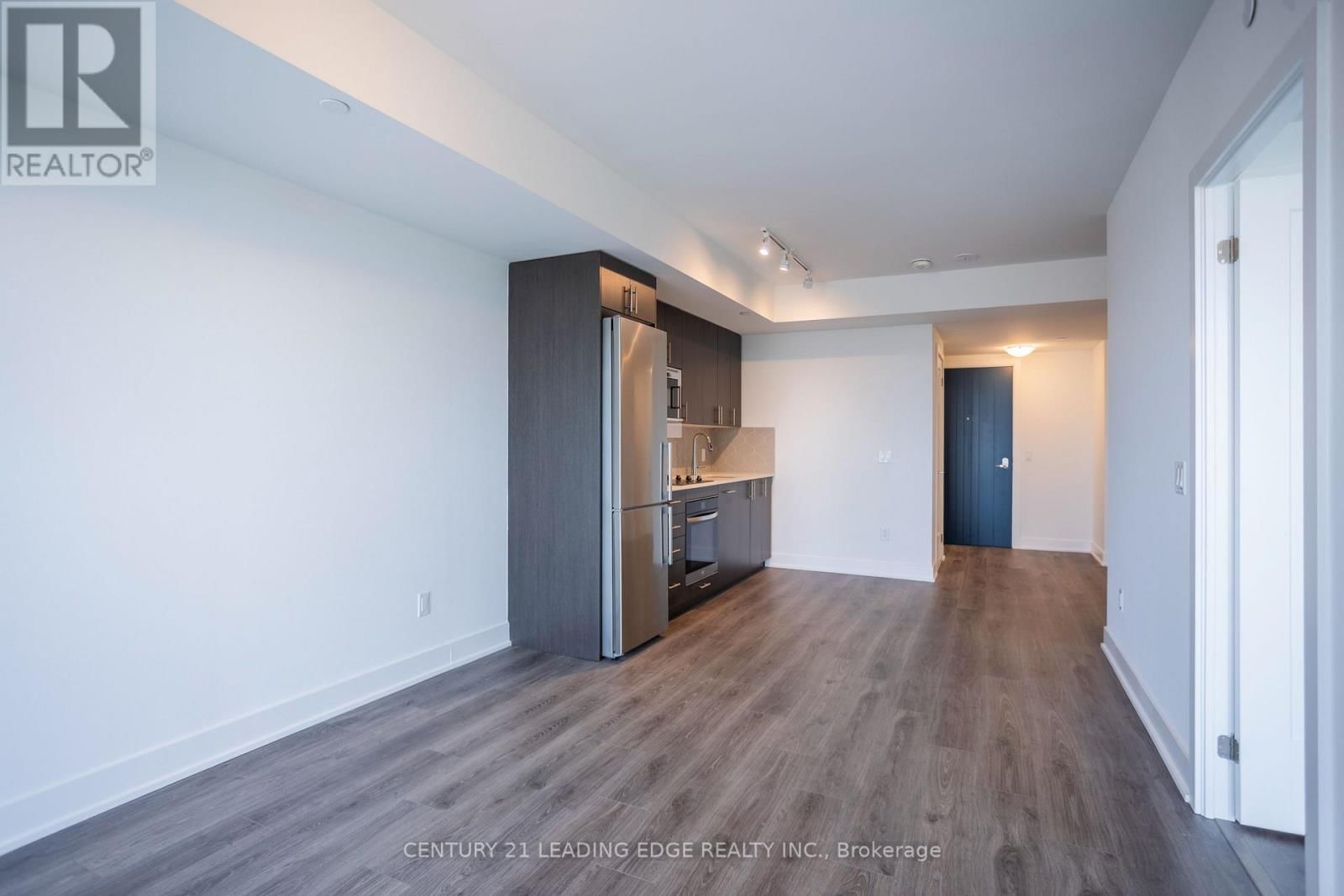 2610 - 2545 SIMCOE STREET NORTH Image 18