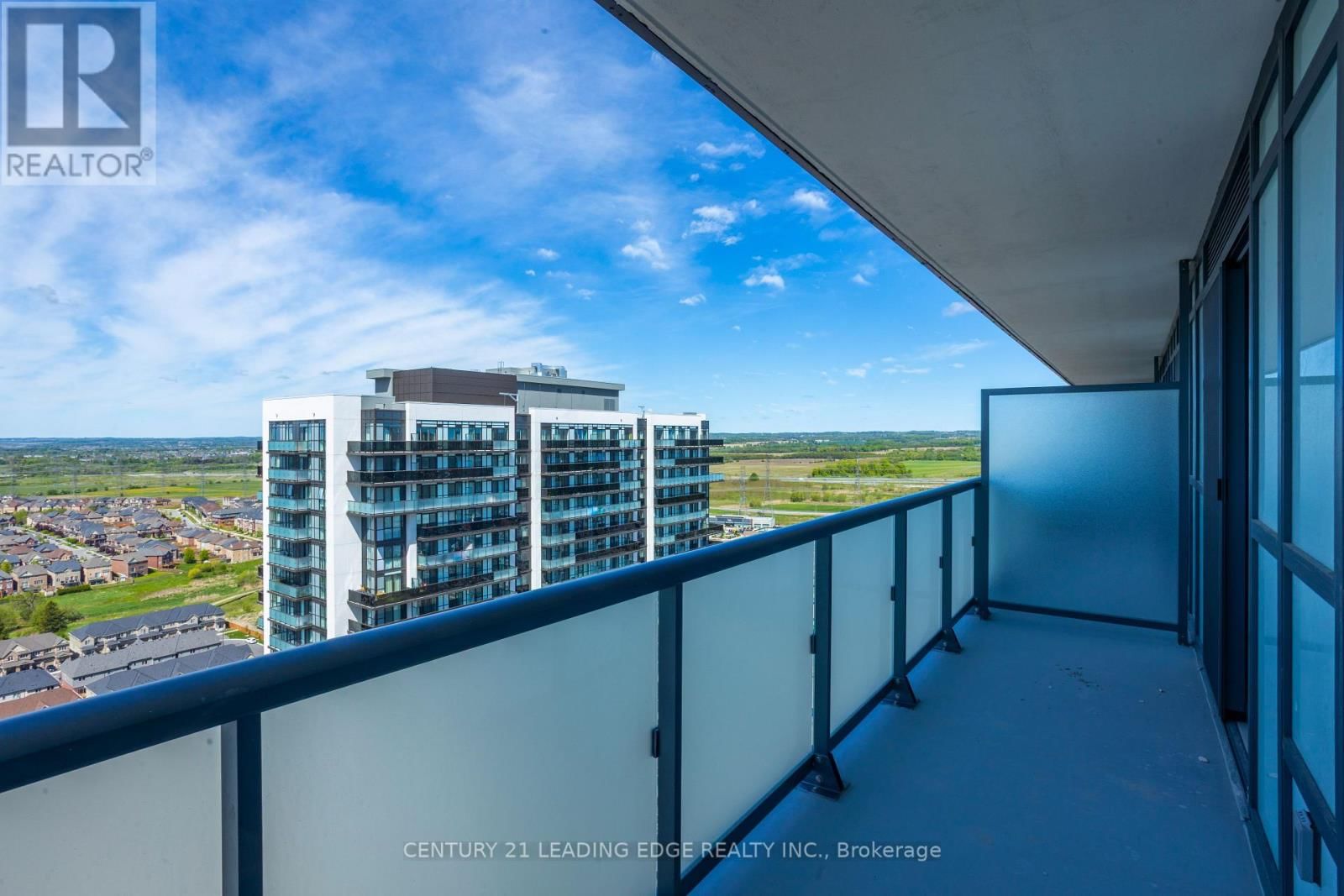 2610 - 2545 SIMCOE STREET NORTH Image 26