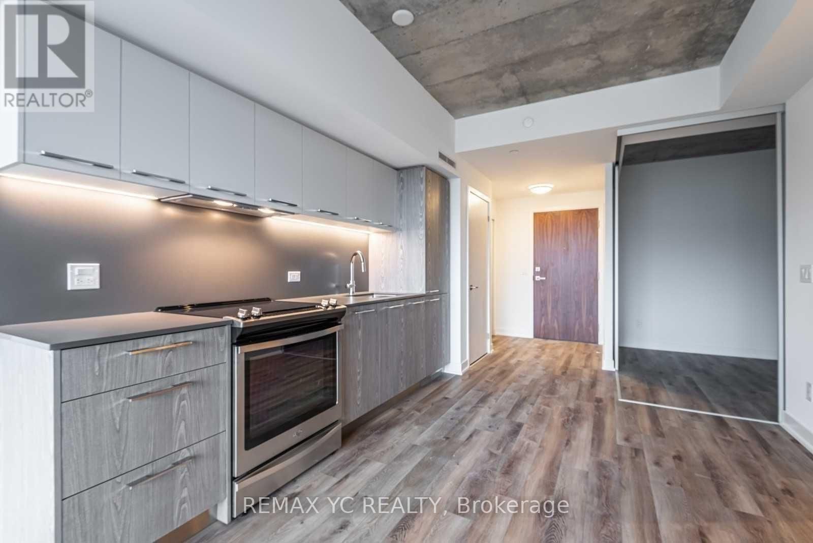 923 - 30 BASEBALL PLACE Image 5