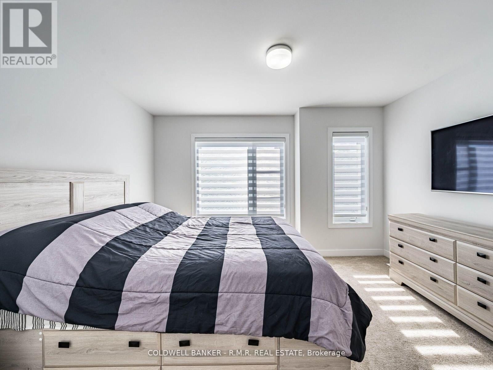 136 BROCKLEY DRIVE Image 32