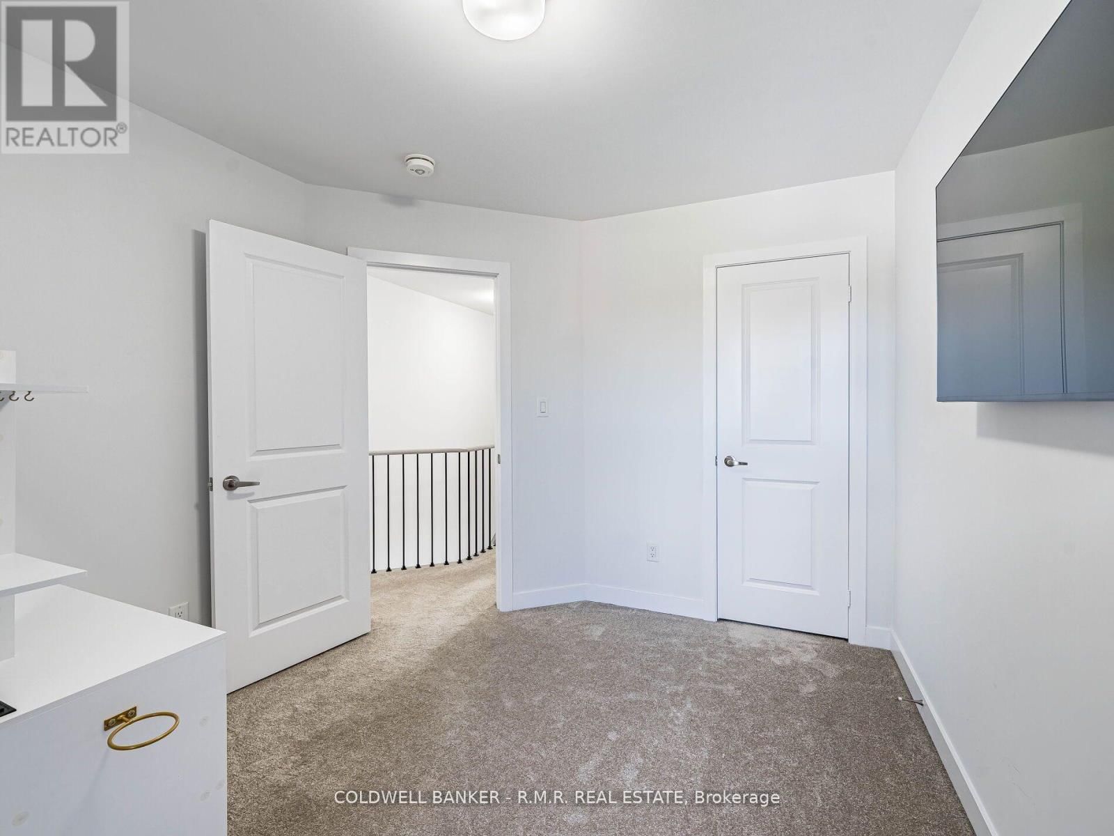 136 BROCKLEY DRIVE Image 45