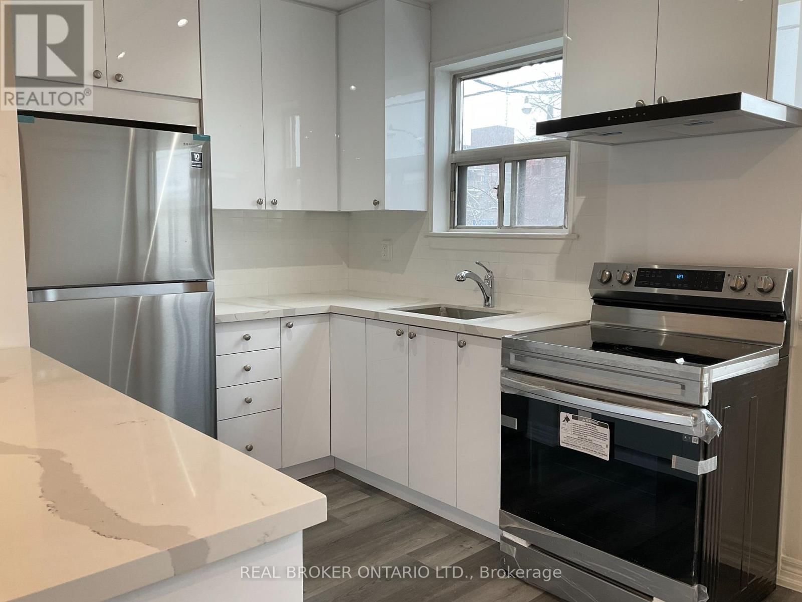 1 - 2209 GERRARD STREET EAST Image 3