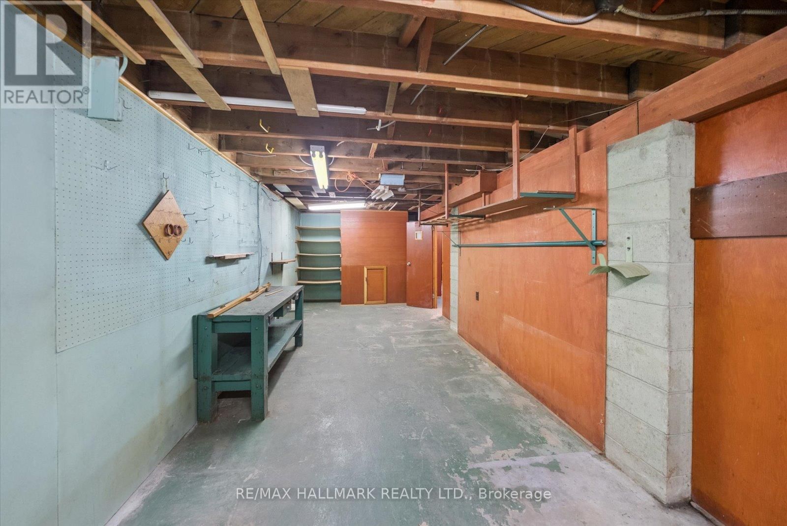 31A LAUREL AVENUE Image 29