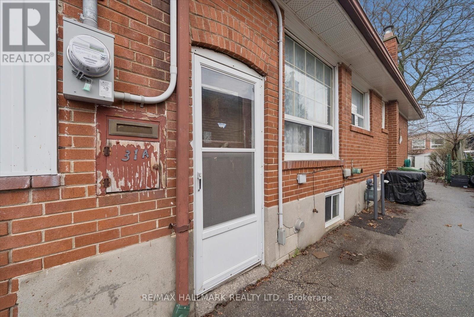 31A LAUREL AVENUE Image 32