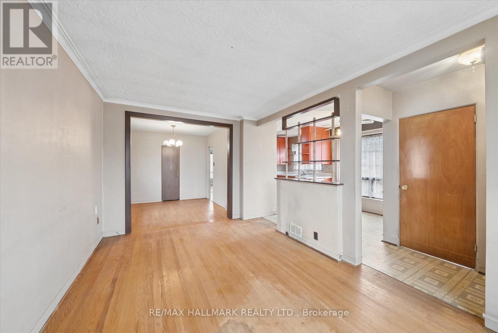 31A LAUREL AVENUE Image 7