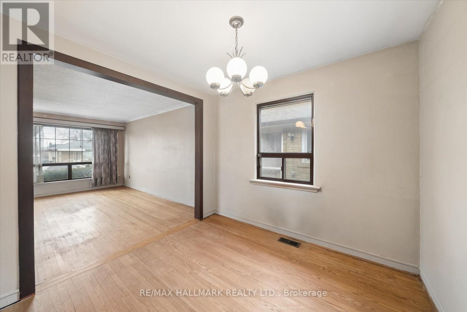 31A LAUREL AVENUE Image 9