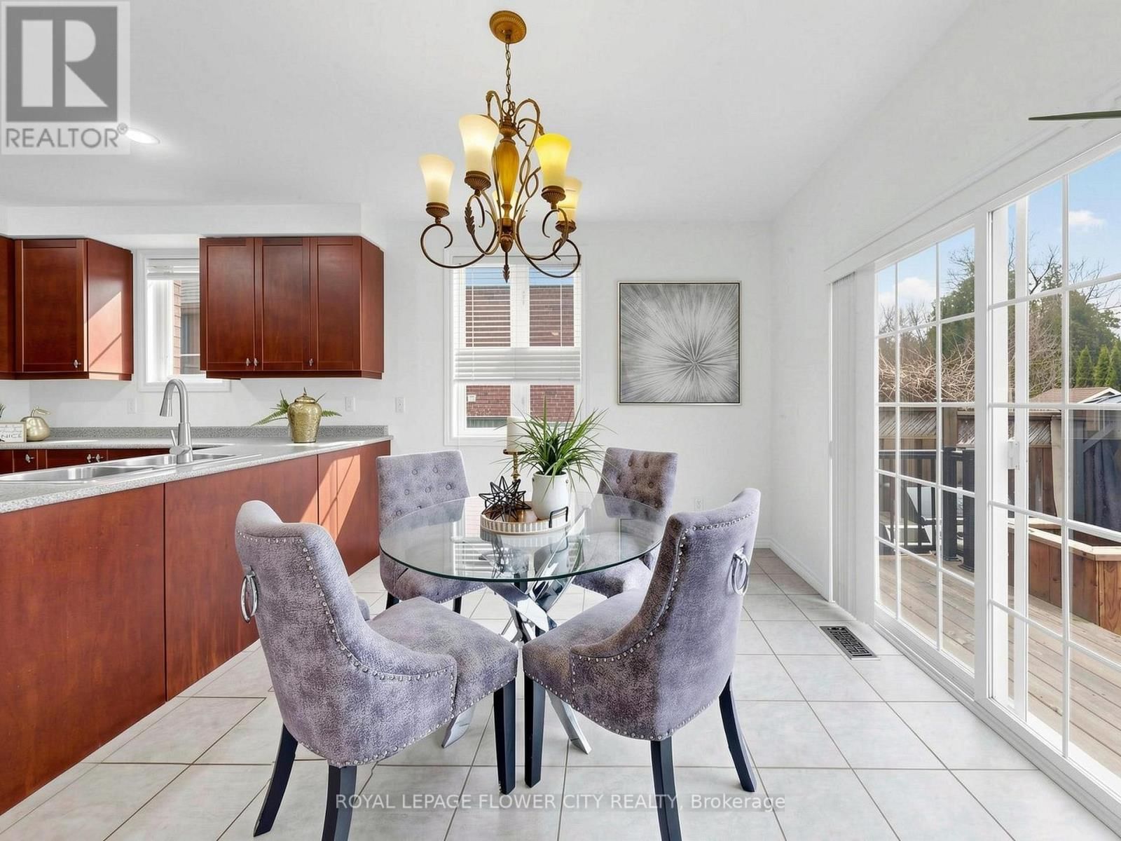 2 DON MORRIS COURT Image 17