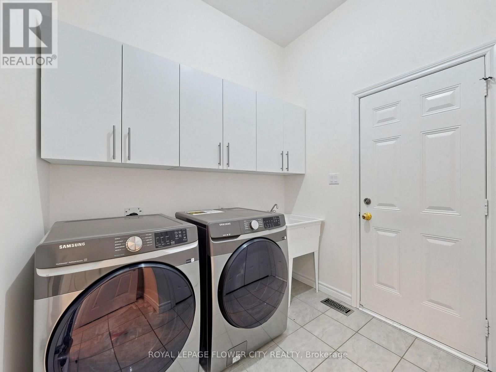 2 DON MORRIS COURT Image 19