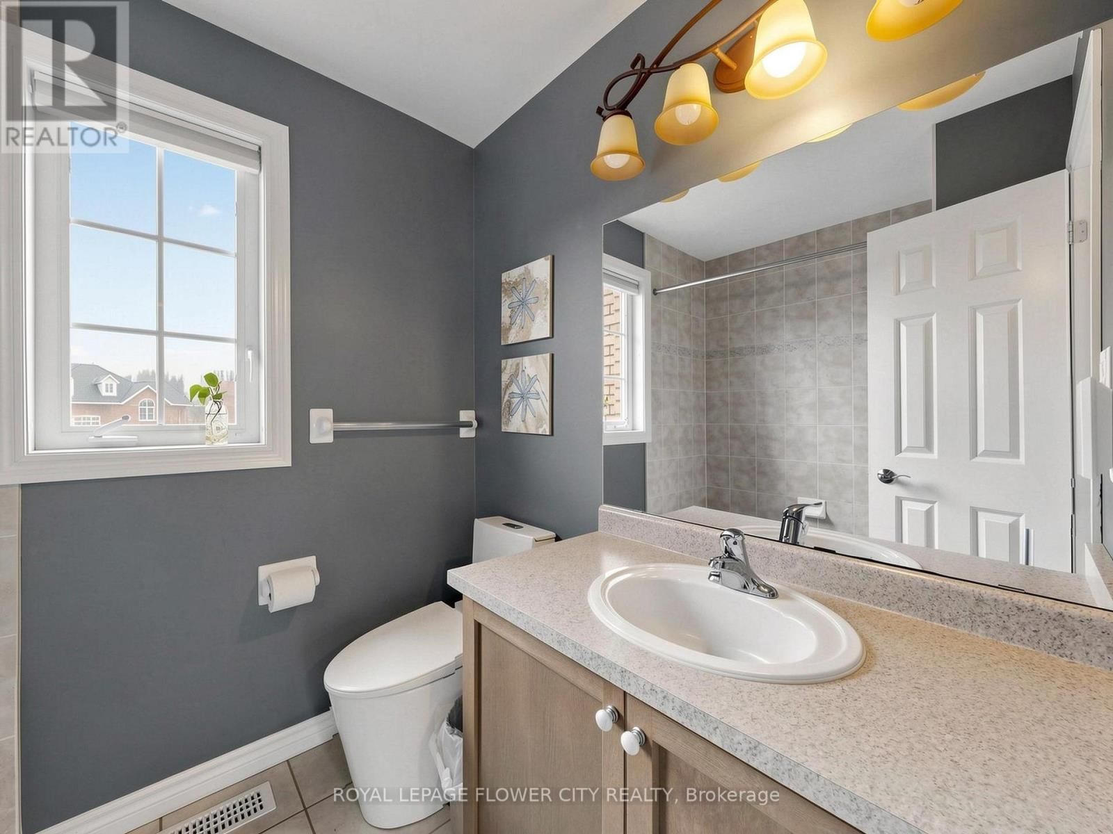 2 DON MORRIS COURT Image 24