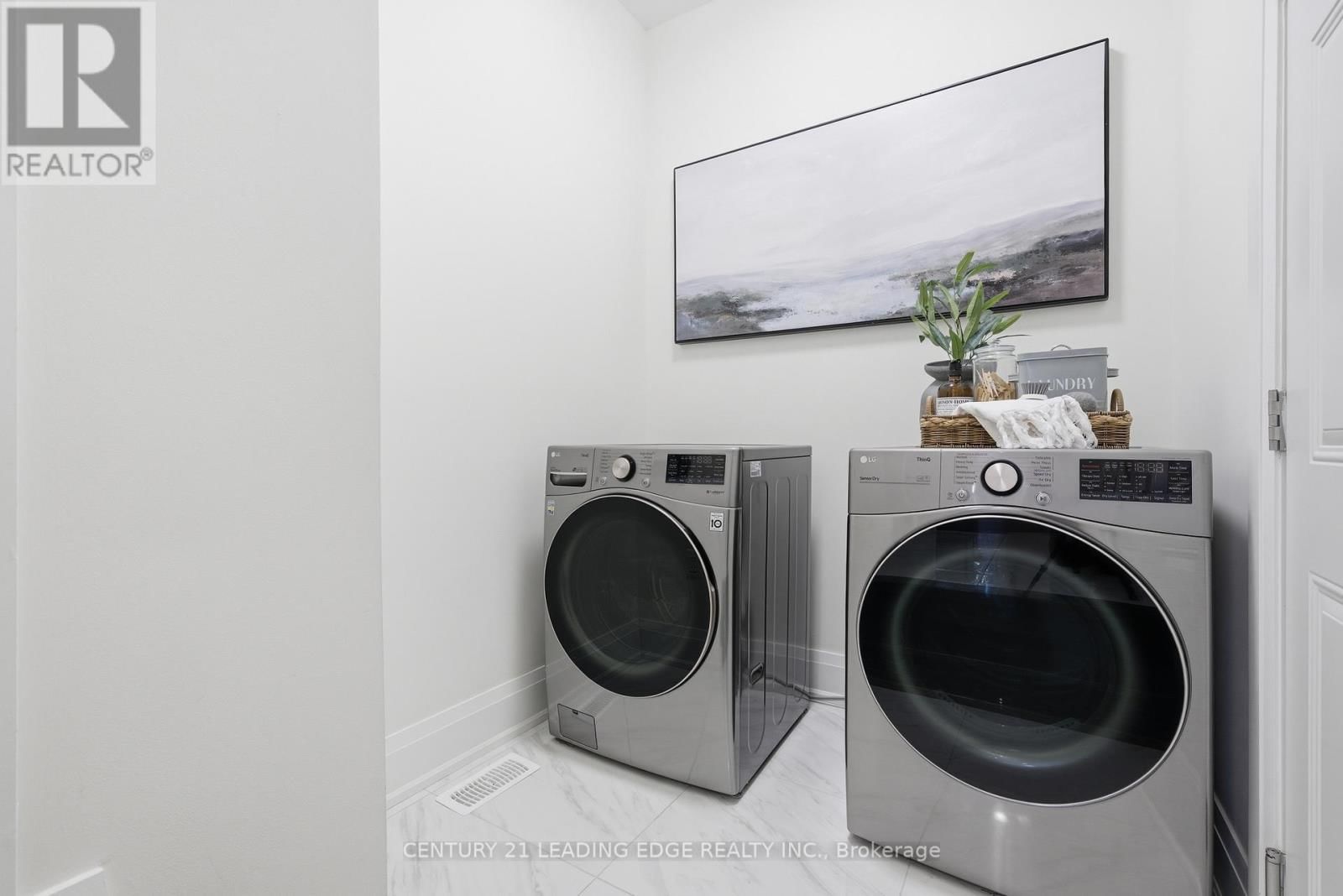 47 PRIORY DRIVE Image 38