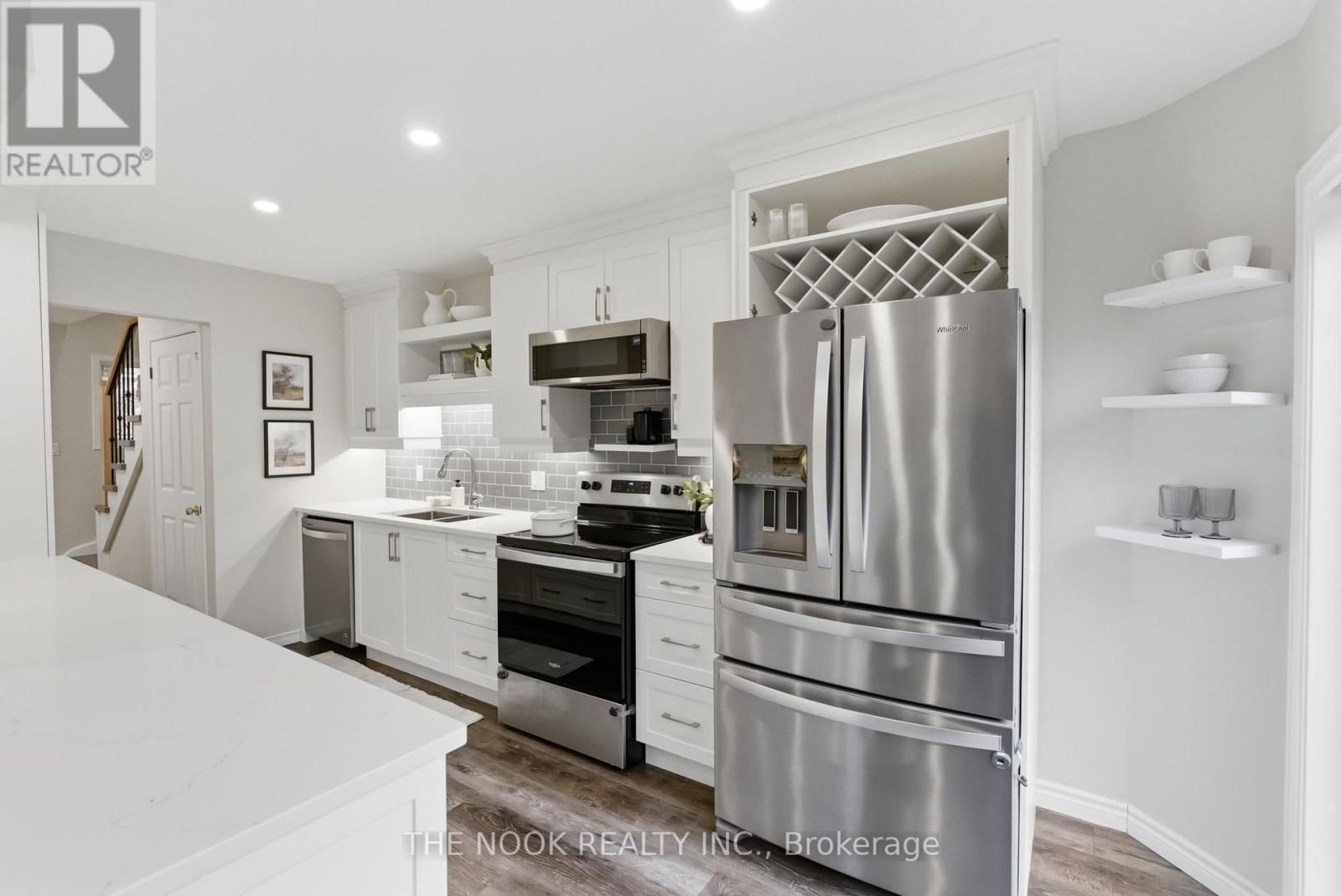 43 SHORT CRESCENT Image 10