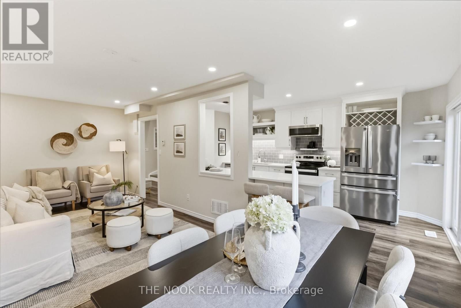 43 SHORT CRESCENT Image 15