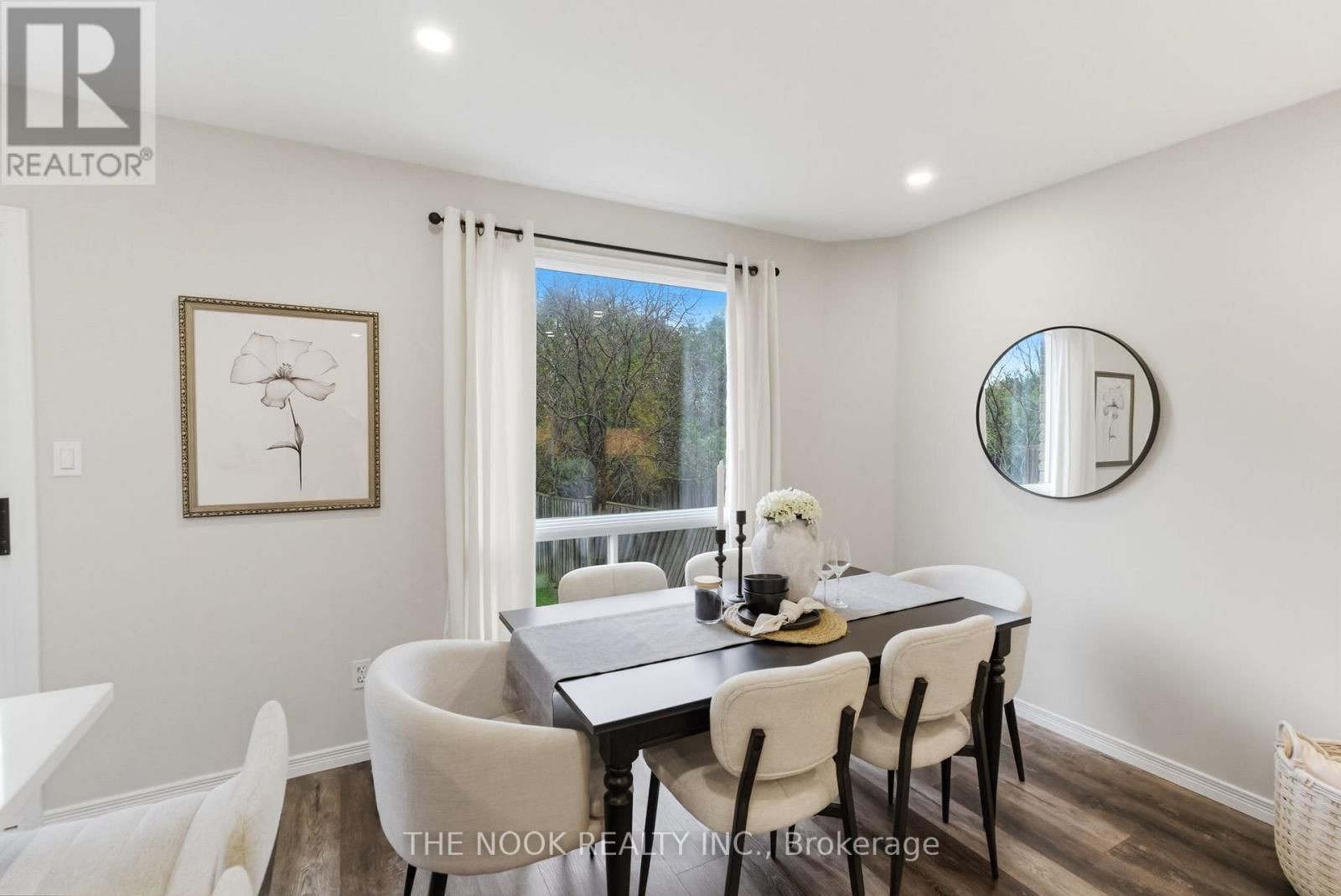 43 SHORT CRESCENT Image 18