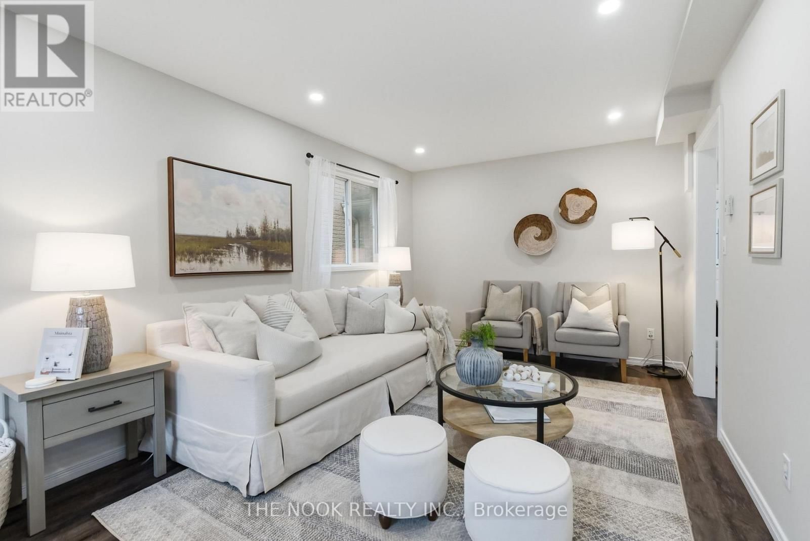 43 SHORT CRESCENT Image 20