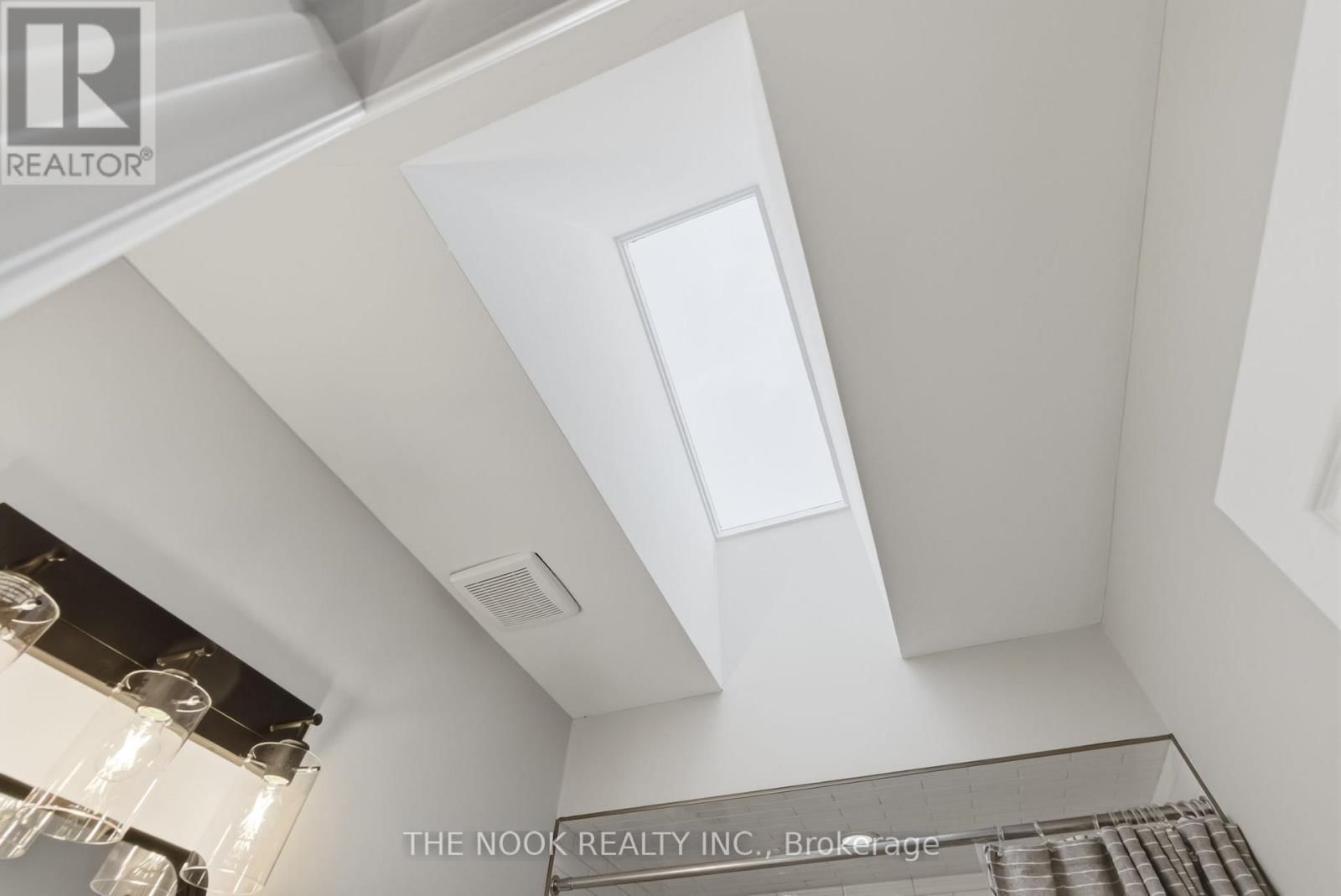 43 SHORT CRESCENT Image 34