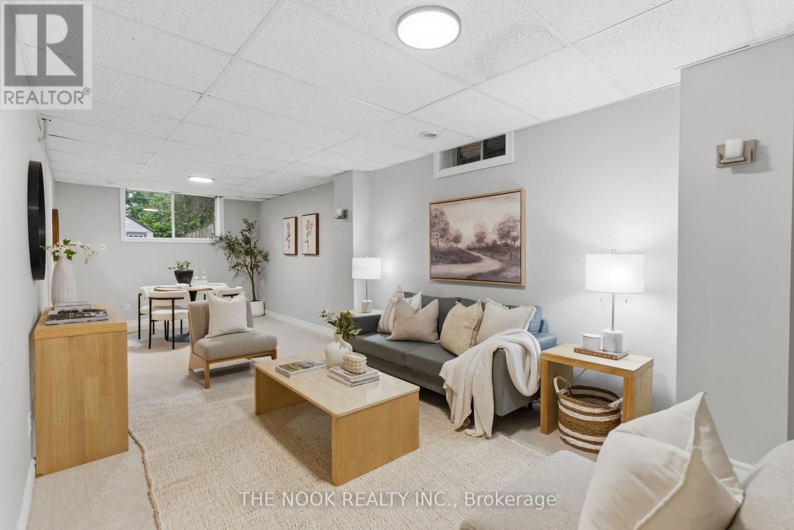 43 SHORT CRESCENT Image 37