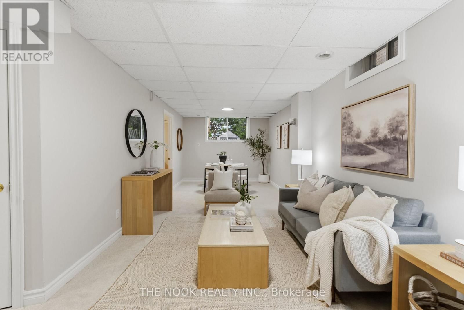 43 SHORT CRESCENT Image 38