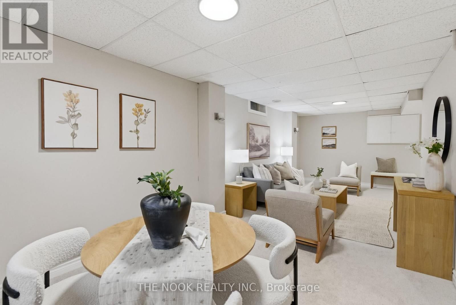 43 SHORT CRESCENT Image 42