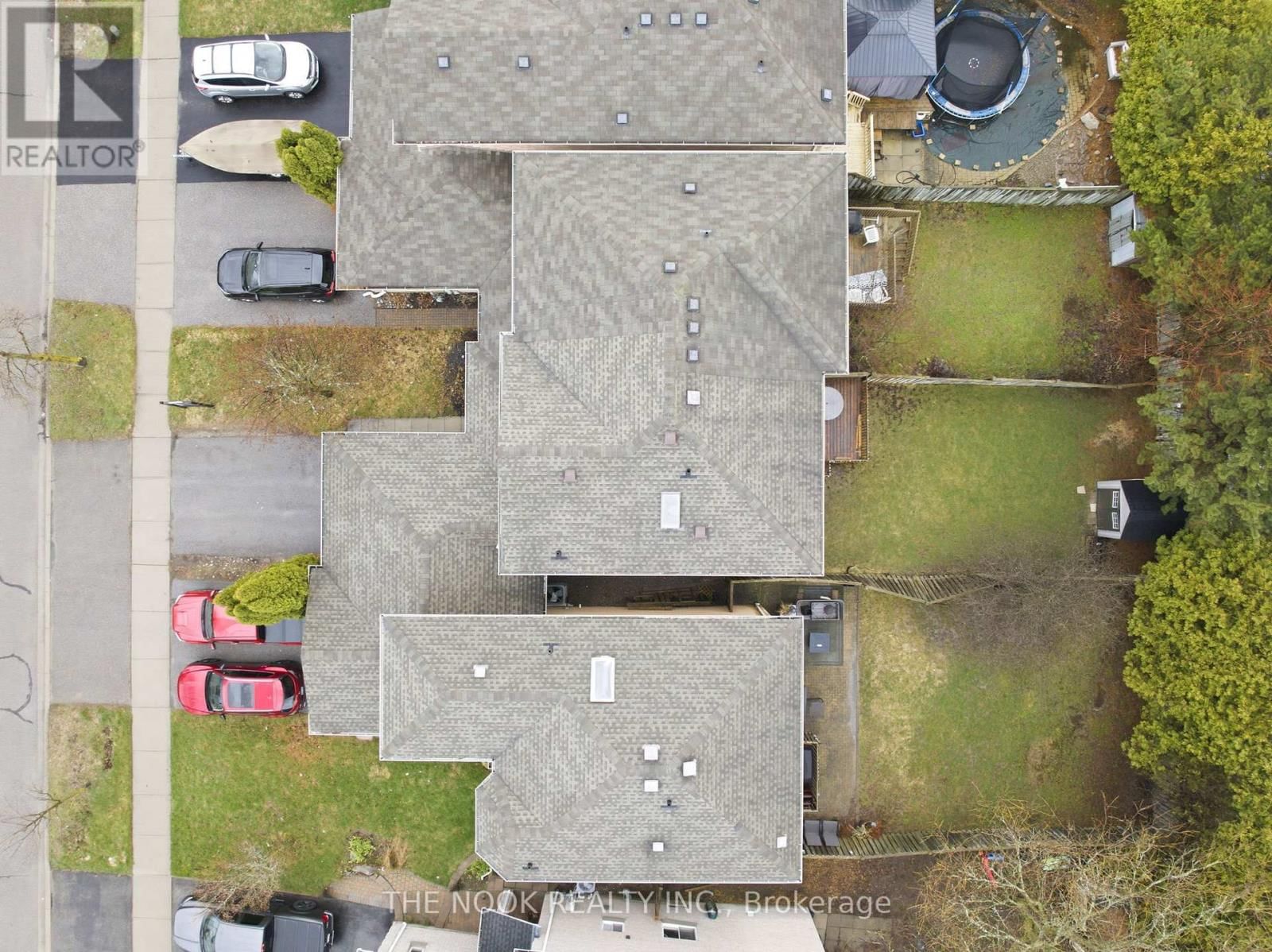 43 SHORT CRESCENT Image 44