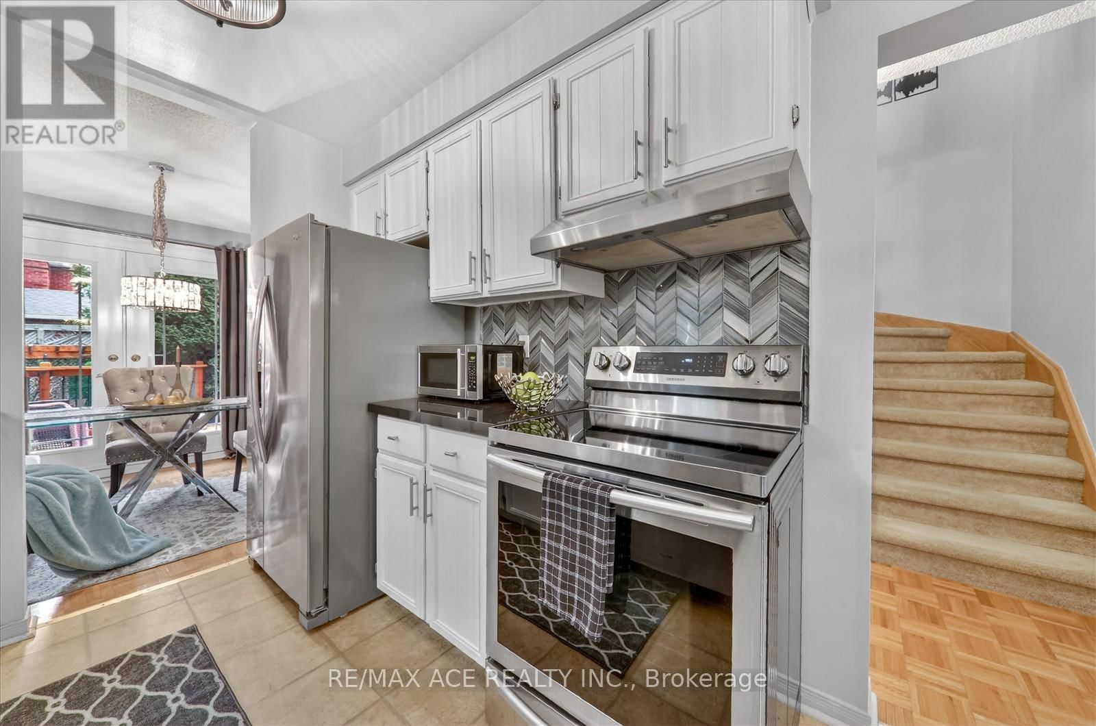 1 ALDCROFT CRESCENT Image 15