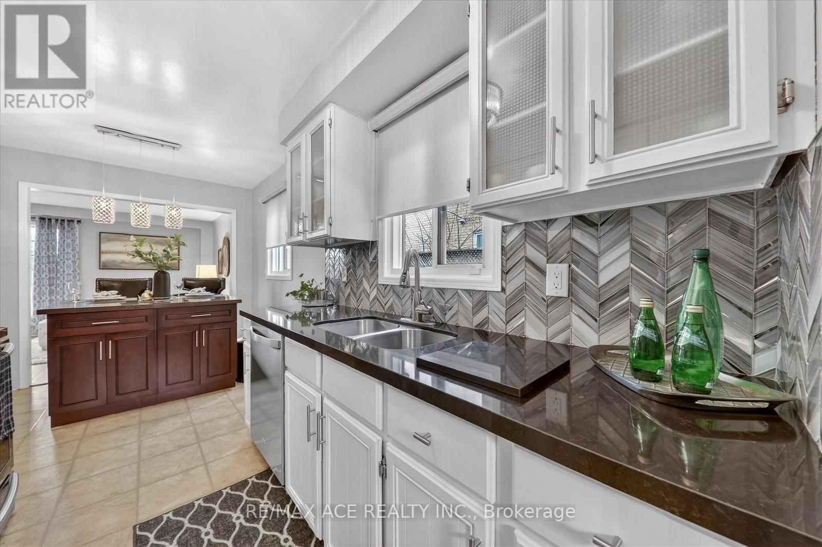 1 ALDCROFT CRESCENT Image 16