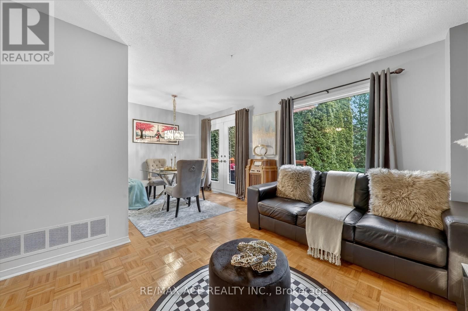 1 ALDCROFT CRESCENT Image 21