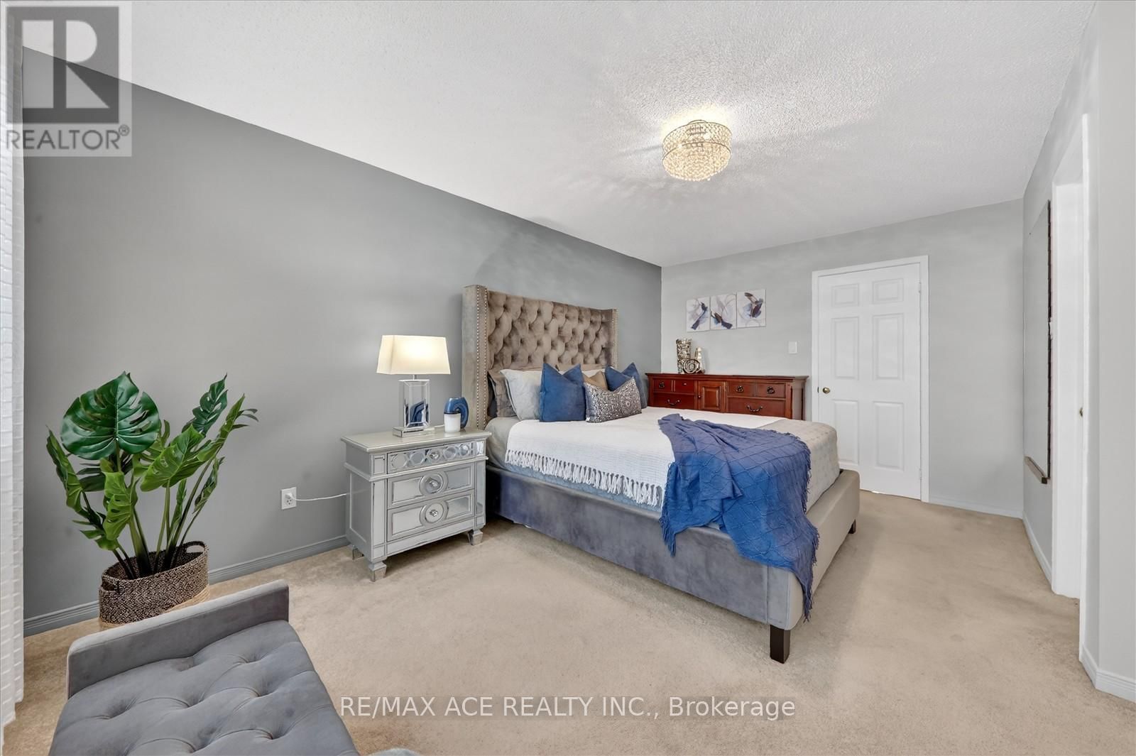 1 ALDCROFT CRESCENT Image 26