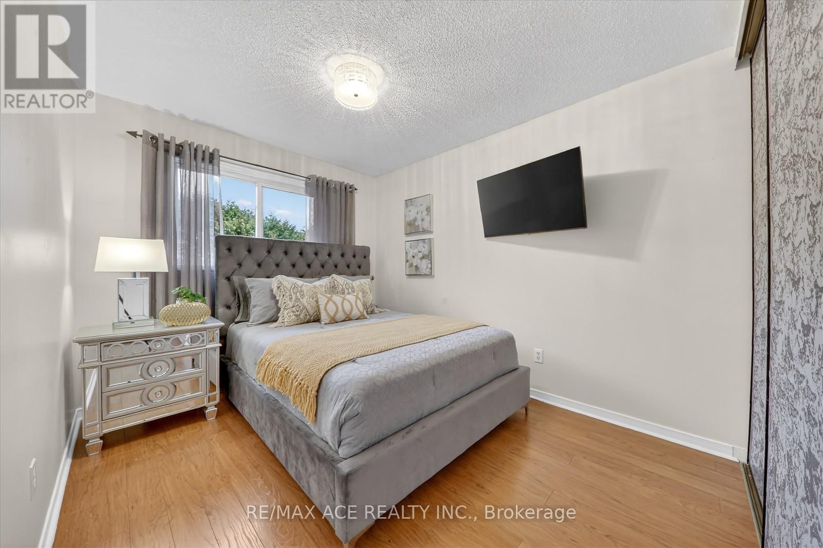 1 ALDCROFT CRESCENT Image 29