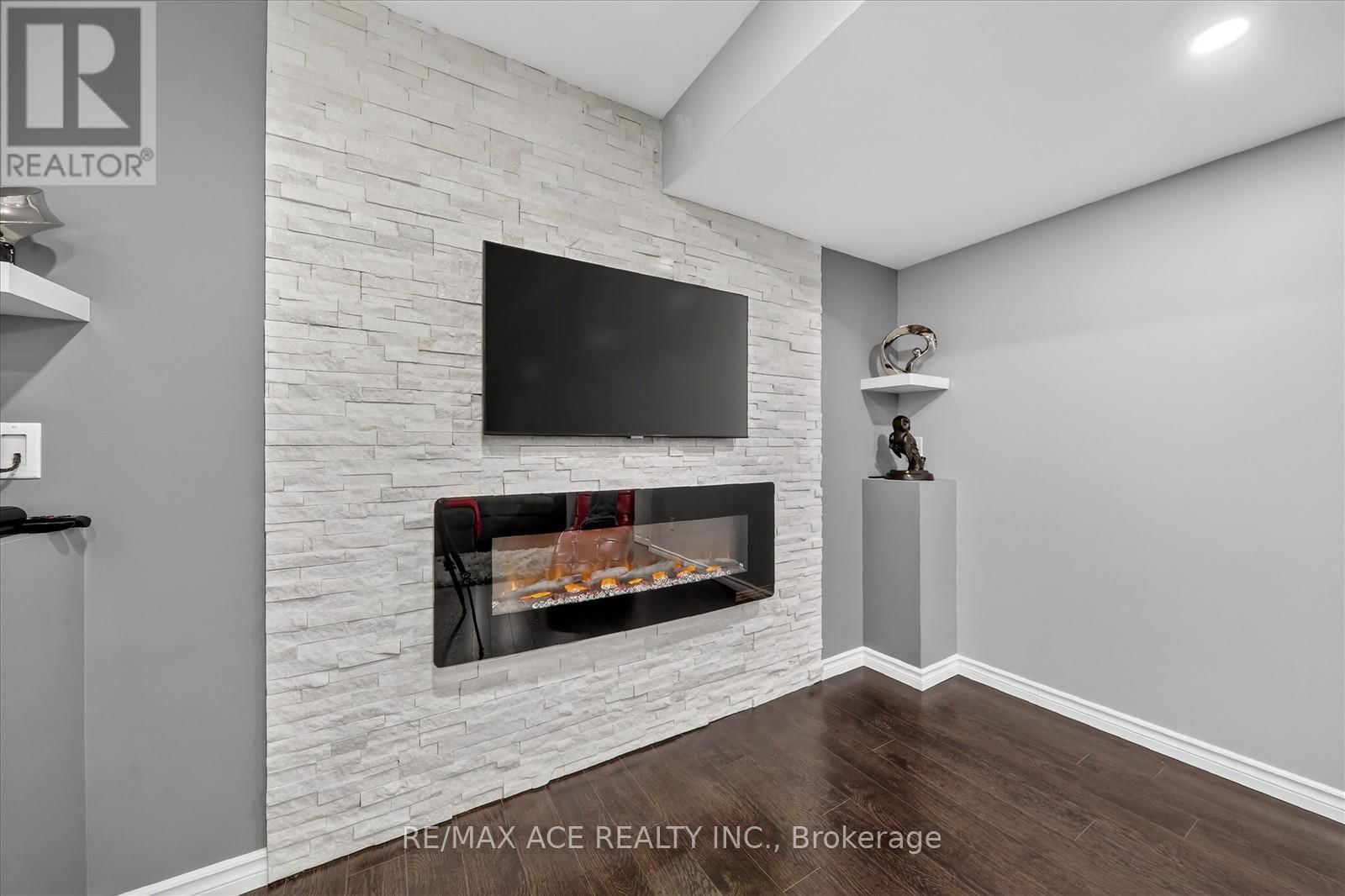 1 ALDCROFT CRESCENT Image 35