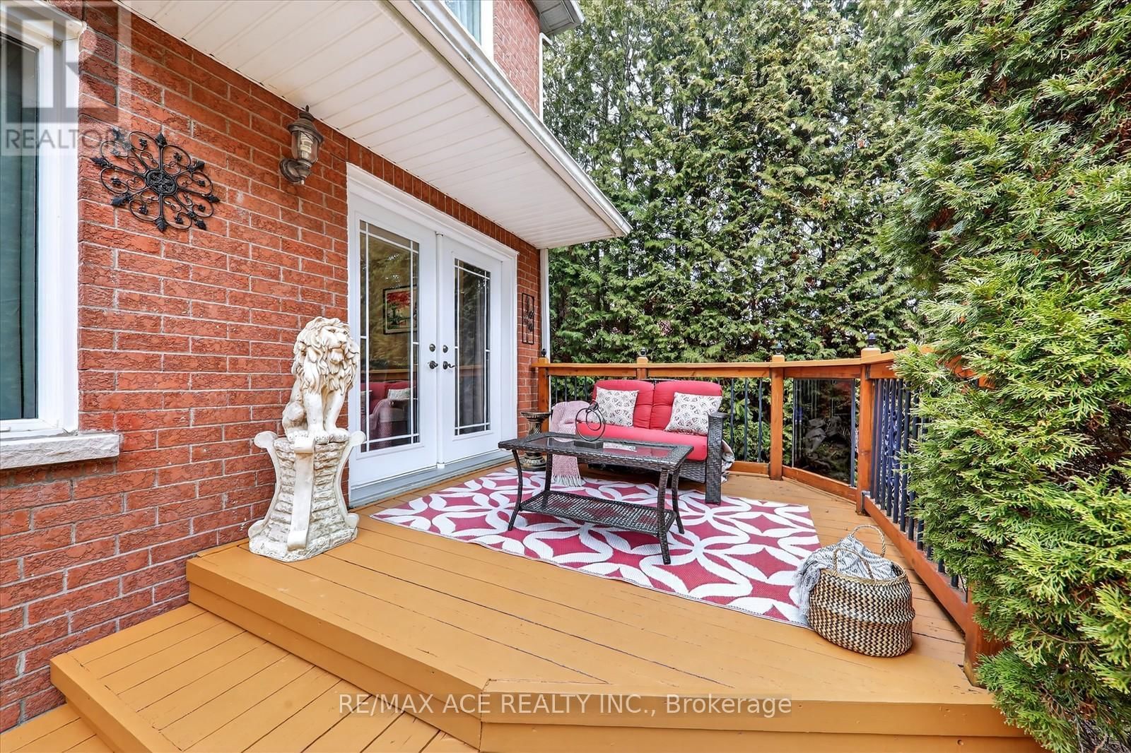 1 ALDCROFT CRESCENT Image 43