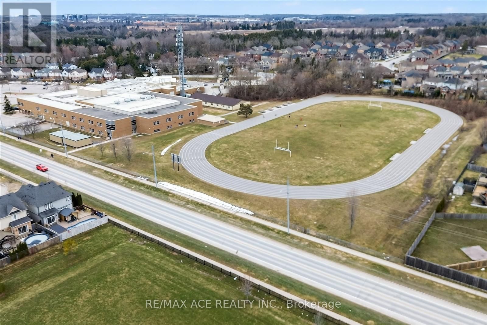 1 ALDCROFT CRESCENT Image 49