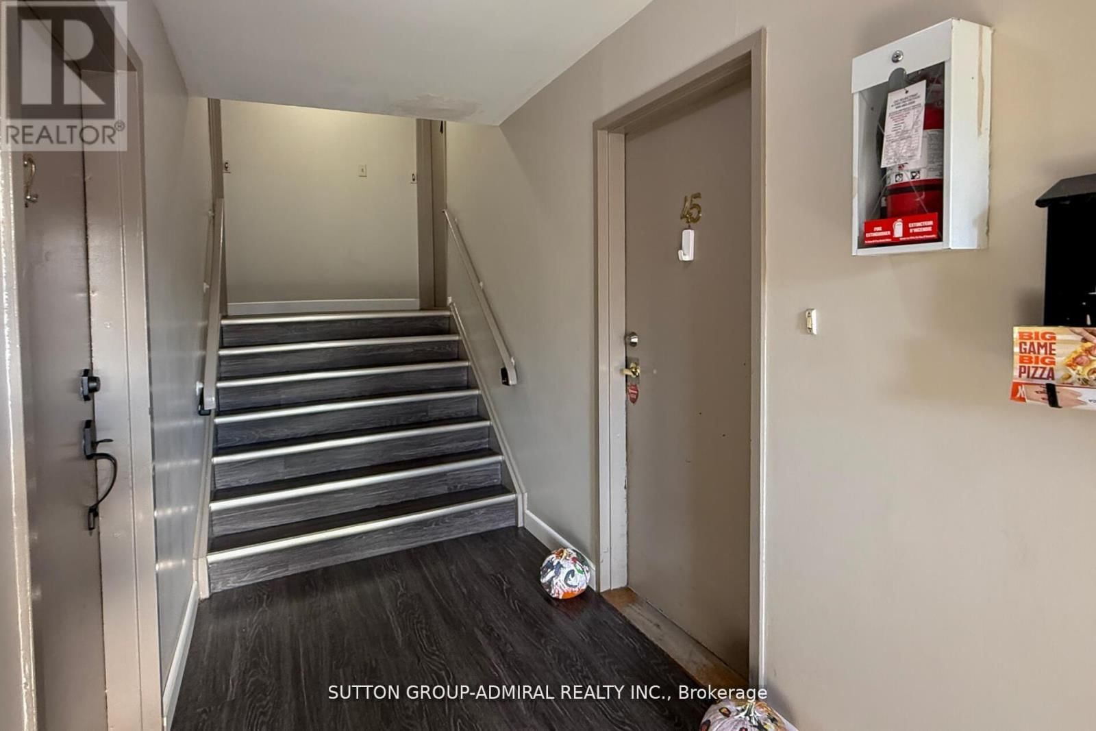 45 - 1300 OXFORD STREET Image 2