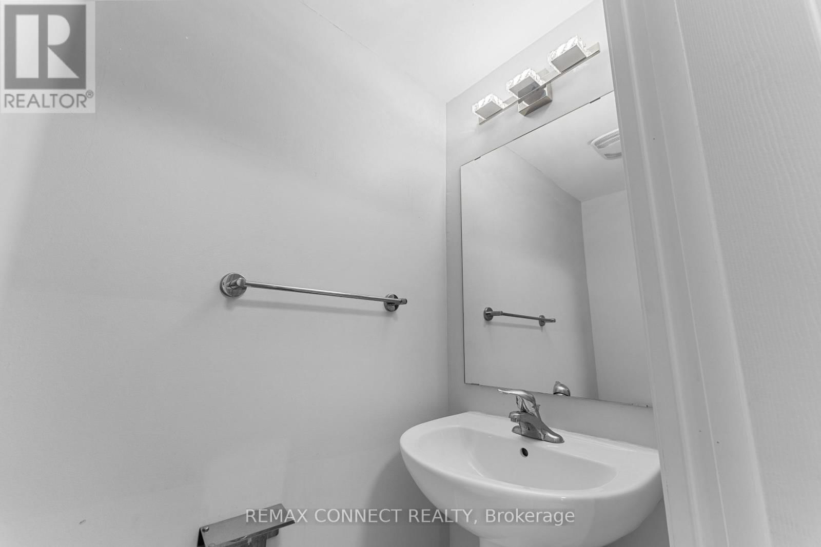 54 SARATOGA DRIVE Image 18