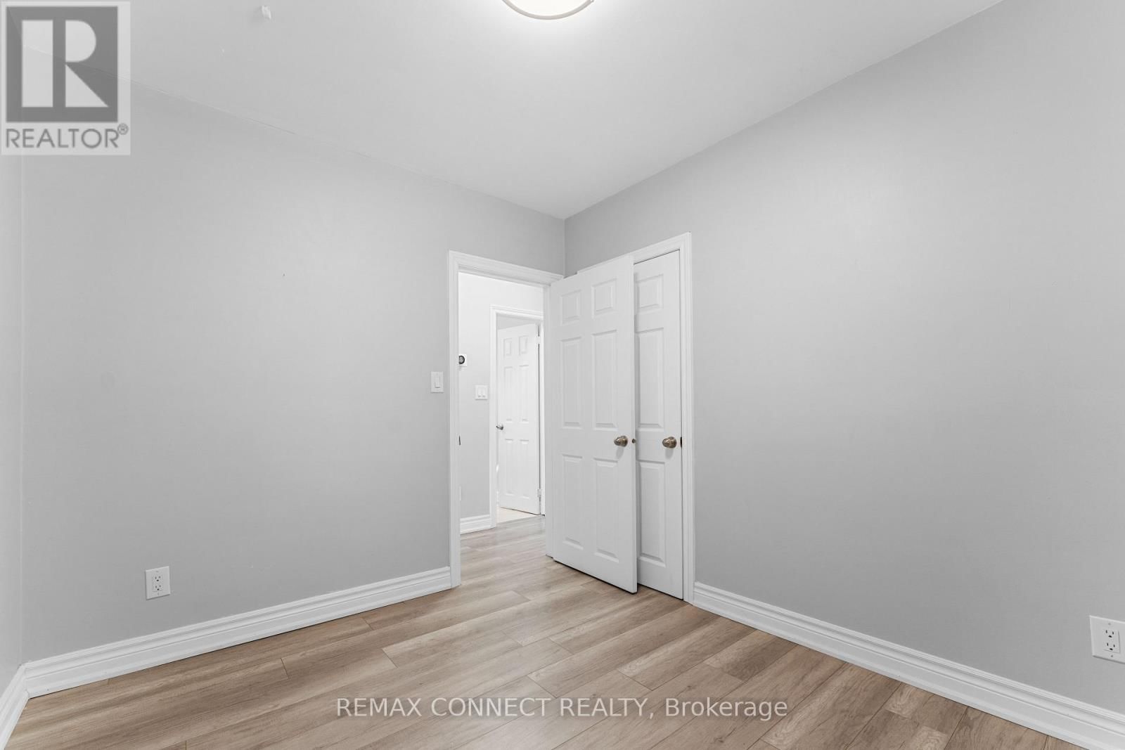 54 SARATOGA DRIVE Image 21