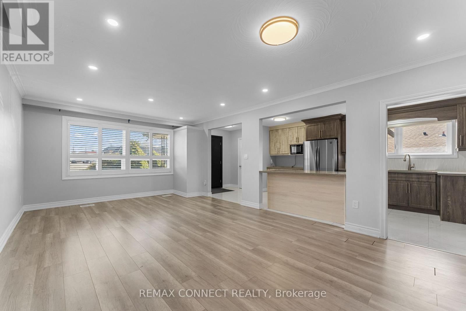 54 SARATOGA DRIVE Image 5